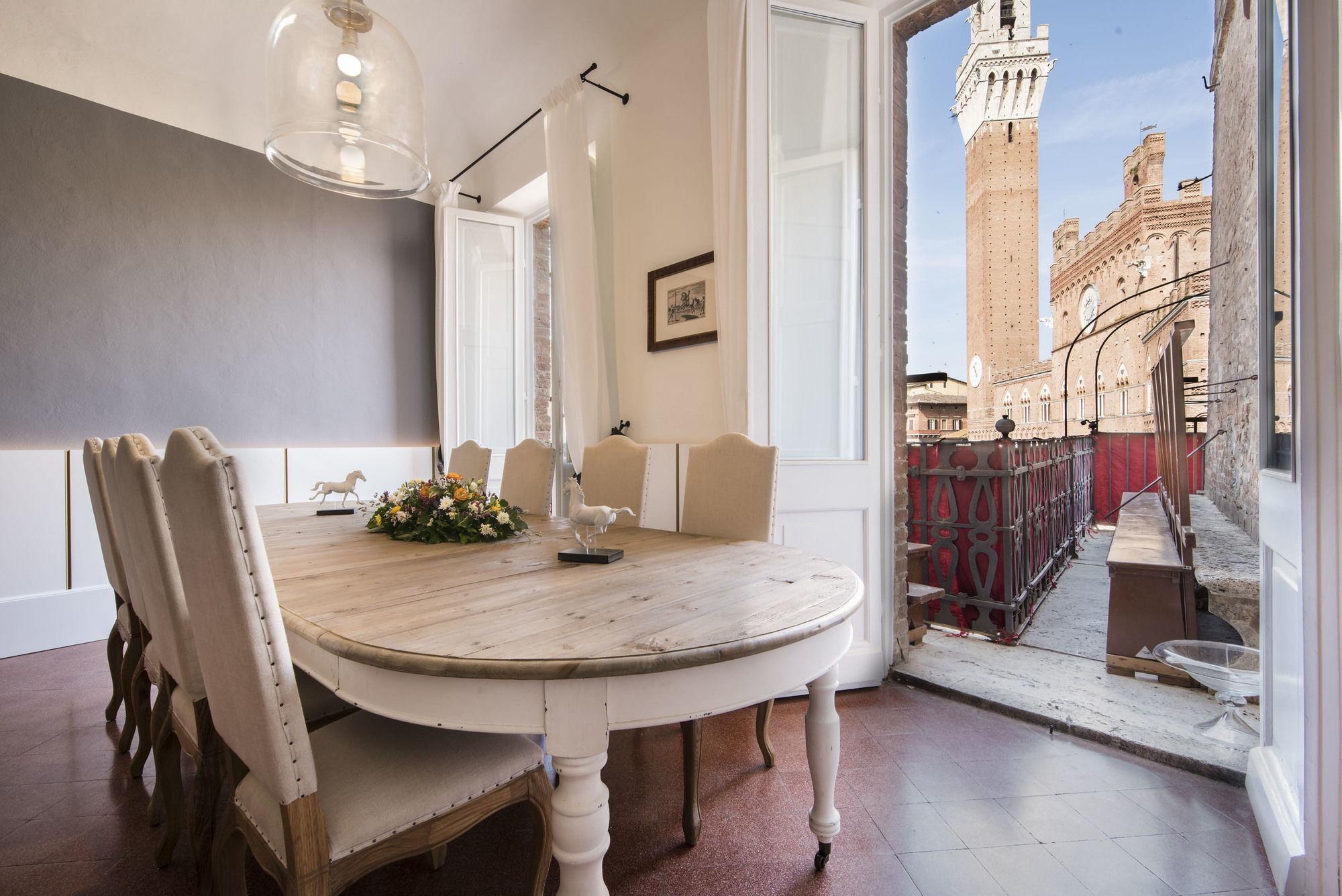 La Terrazza Sul Campo-rooms Only Gasthof Siena