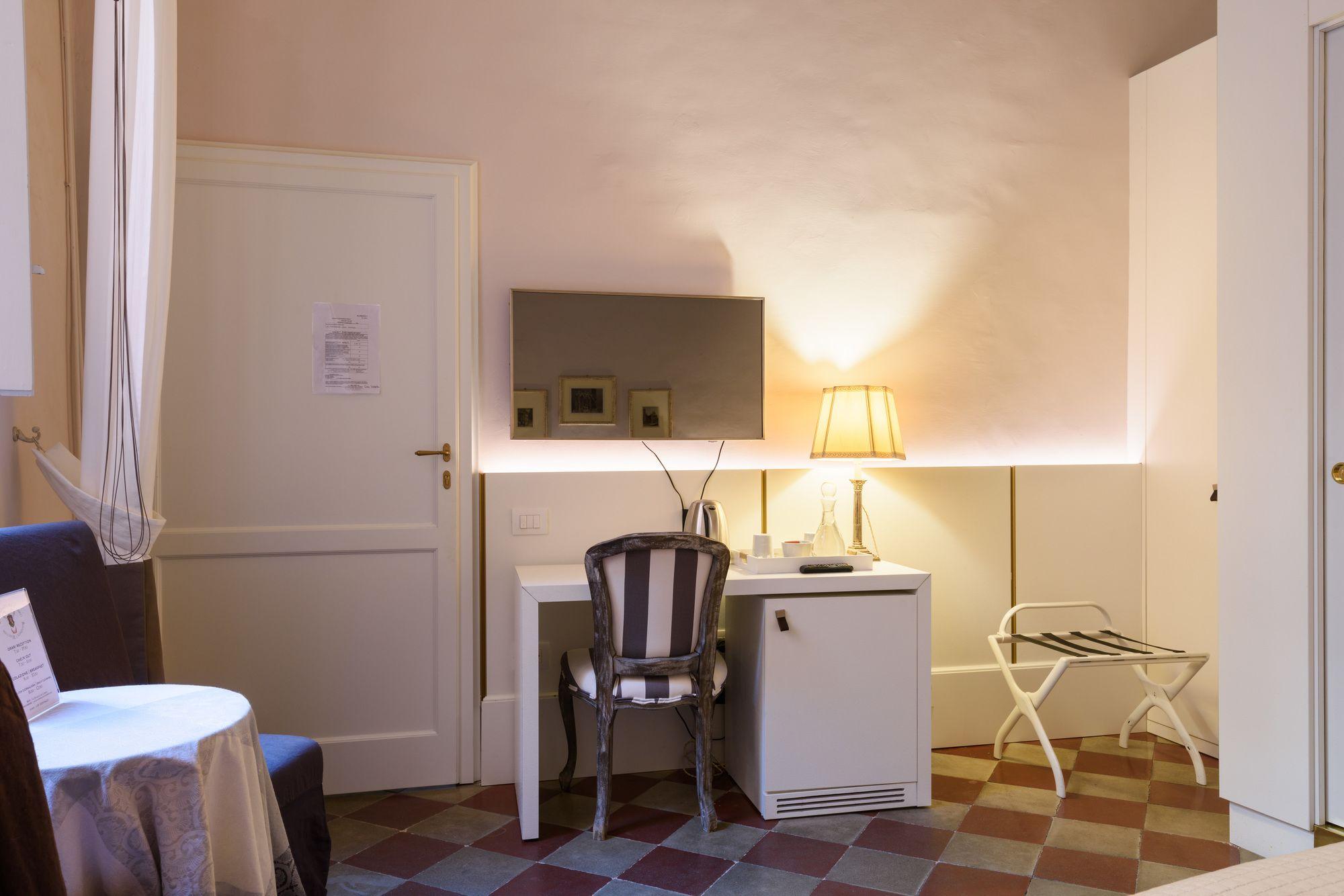 La Terrazza Sul Campo-rooms Only Gasthof Siena